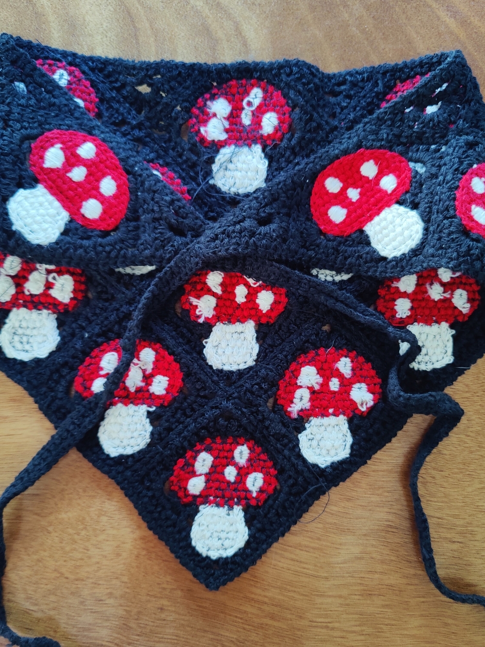 Mushroom Motif Crochet Kerchief Black, Red, White